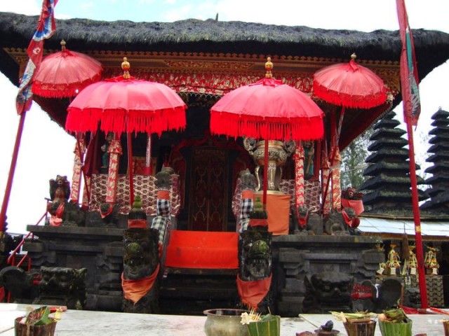 Balinese temples are everywhere.